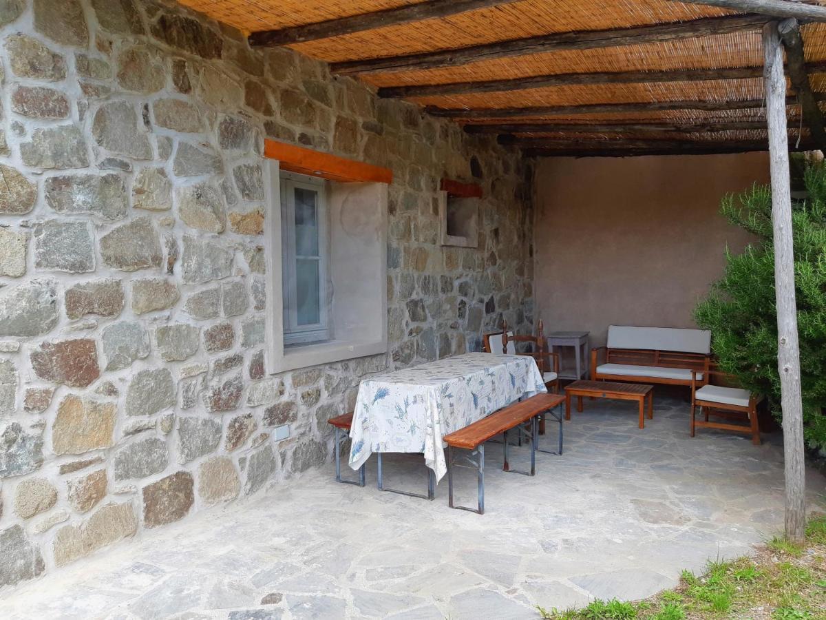 Agriturismo Di Charme E Ristorante Stallato Il Filo Di Paglia Carro Kültér fotó